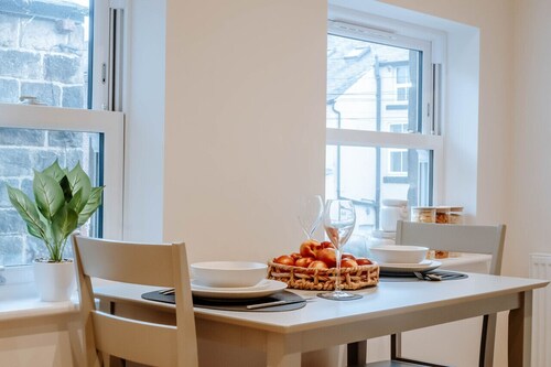 NEW Cozy 2 bed central apartment