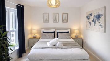2 bedrooms, iron/ironing board, free WiFi, bed sheets