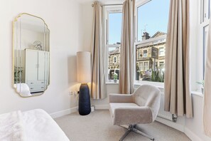 2 bedrooms, iron/ironing board, free WiFi, bed sheets - Beautiful central Harrogate Flat (North Yorkshire)