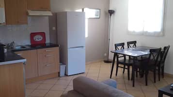SisÀtilat
