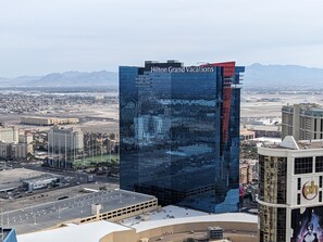 Exterior - HGVC Elara, Studio (STD), New Years Eve Week on the Vegas Strip (Las Vegas)