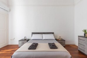 1 室のベッドルーム、セーフティボックス (室内)、アイロン / アイロン台、WiFi (無料)