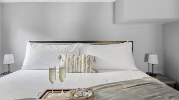 2 bedrooms, iron/ironing board, free internet