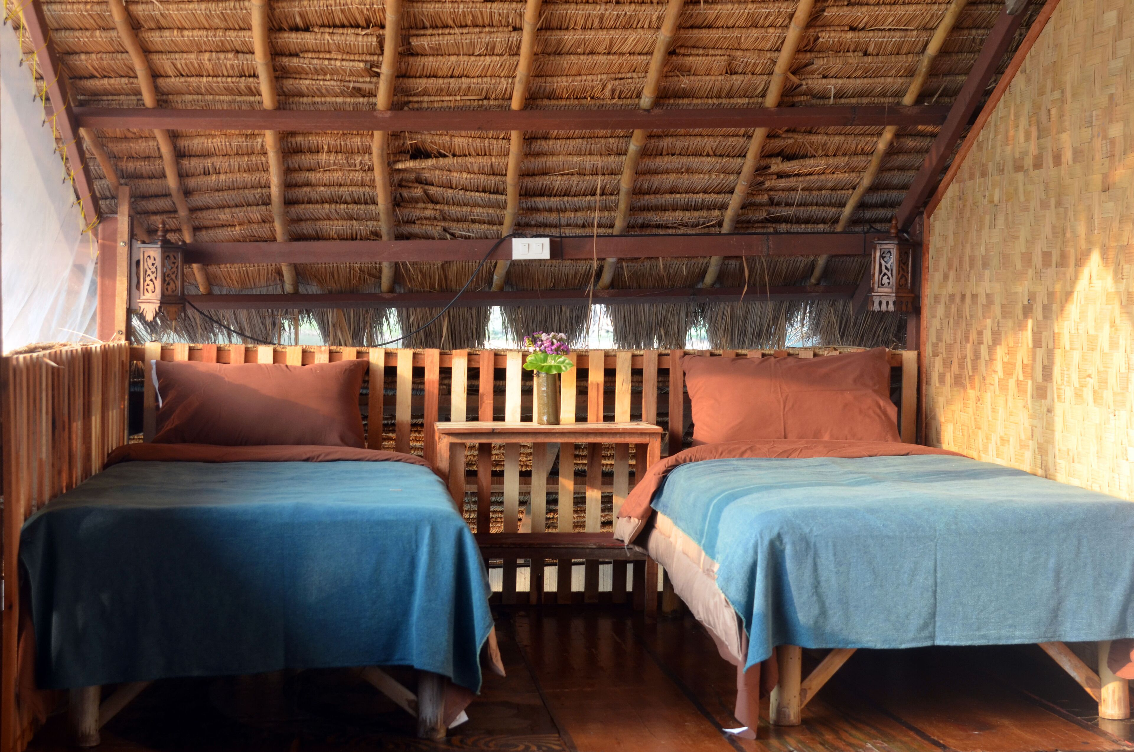 12 habitaciones y ropa de cama 