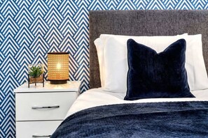 2 quartos, ferros/tábuas de passar roupa, Wi-Fi, roupa de cama