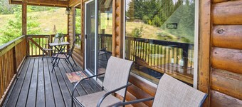Mountain View Cabin, Hot Tub at White Pass Resort, Mt. Rainier