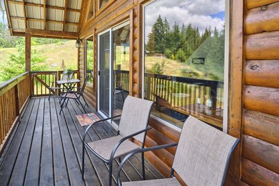 Mountain View Cabin, Hot Tub at White Pass Resort, Mt. Rainier
