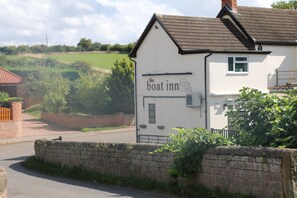 Front of property - The Boat Inn Hayton (Retford)