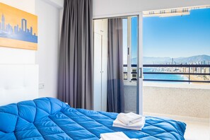 1 habitación, tabla de planchar con plancha, wifi gratis y ropa de cama 