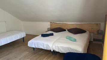 3 habitaciones, cuna de viaje, wifi gratis y ropa de cama
