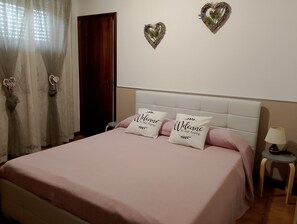 2 chambres, Wi-Fi gratuit, draps fournis