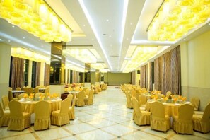 Restaurant - Zijin Hotel (Jiange)