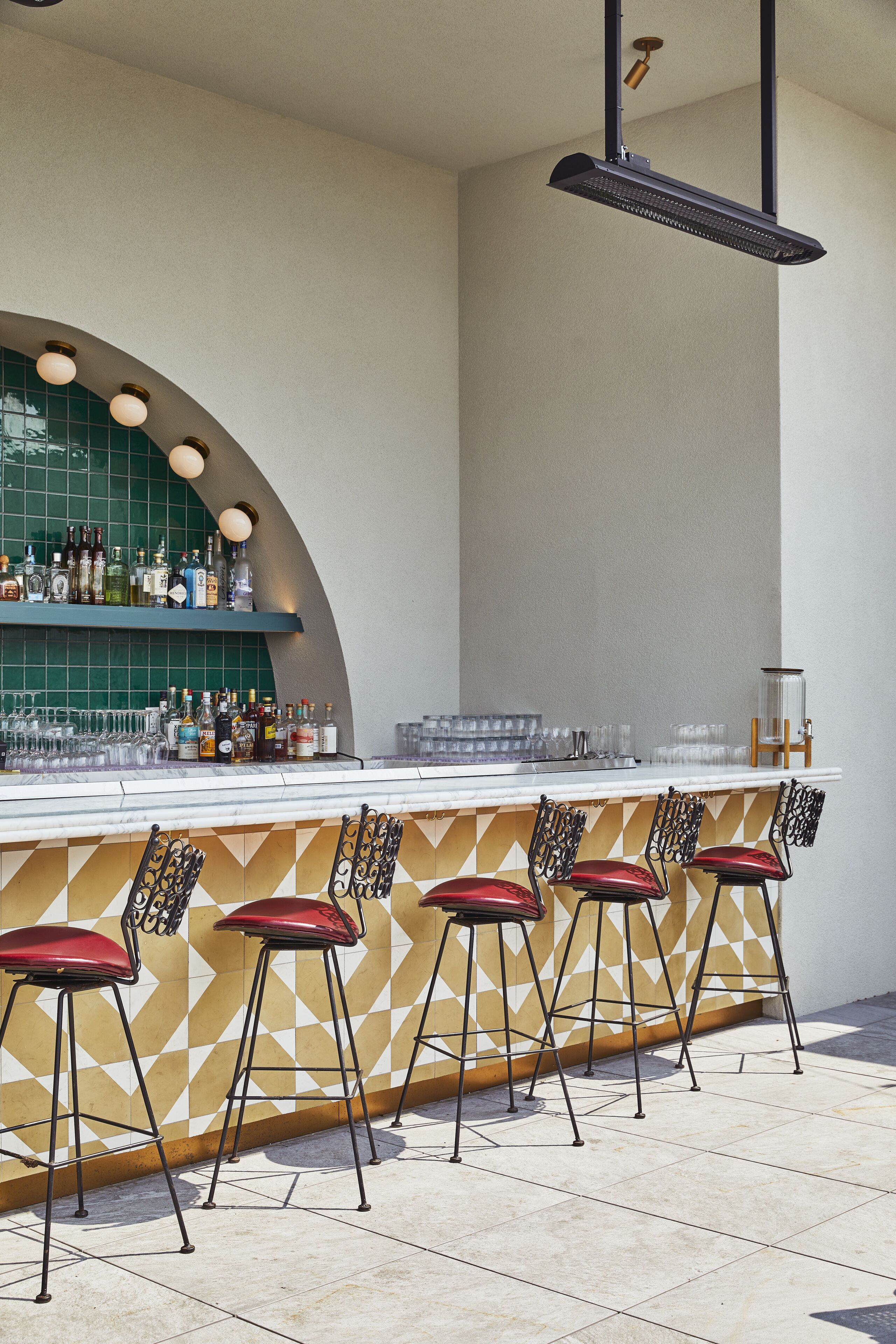 2 Bars/Lounges, Cocktailbar, Bar auf der Dachterrasse