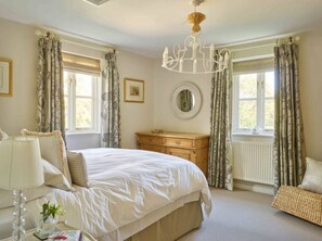 House - The Whistler s Perch - From 1100 Per Night (Henley-on-Thames)