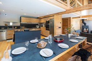 Dining - Chalet LOUIS and ROSALIE, sleeps 10, VALLOIRE, nature, authenticity, standing. (Valloire)