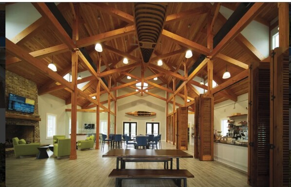 Bar (en la propiedad)