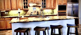 Big Spur Ranch in elite North Scottsdale desert.  Arizona adventures with views.