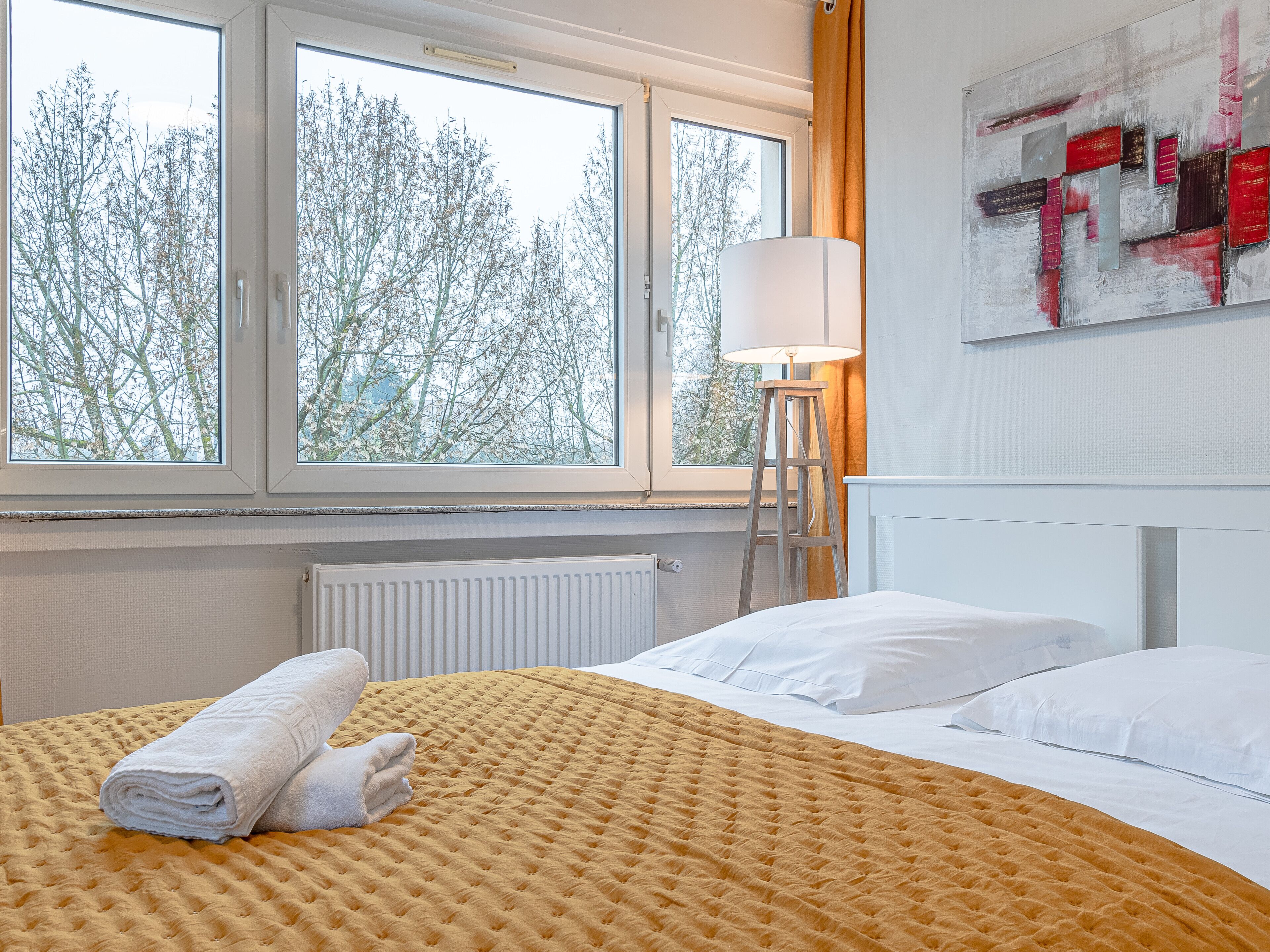 2 bedrooms, travel crib, WiFi, bed sheets