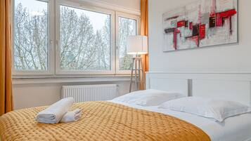 2 chambres, lit parapluie, Wi-Fi, draps fournis