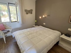 2 bedrooms, Internet