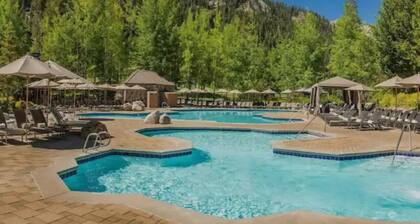Luxury Deluxe King Room in Palisades Lake Tahoe