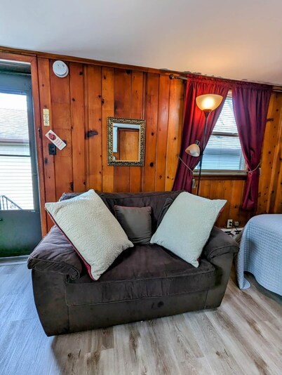 Room 10 Kitchenette - Riverside Motel - 1 Queen, 1 Sofa Bed