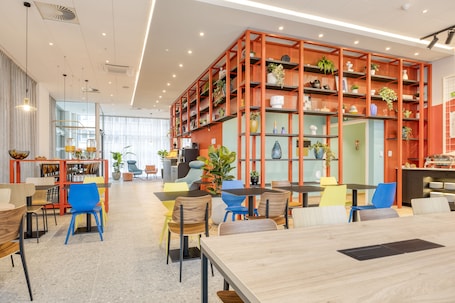 Daily buffet breakfast (EUR 17 per person)