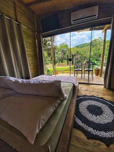 Canadian Cabin (super practical and modern)