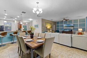 Dining - Beautiful Decorated Home with Pool-1401MVD (Davenport)