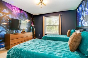 6 habitaciones, tabla de planchar con plancha, wifi y ropa de cama