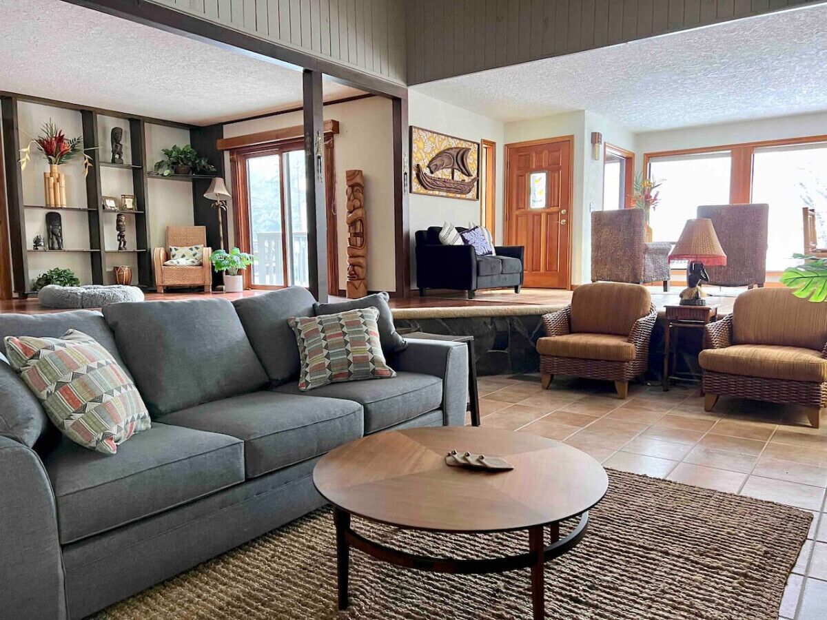 Televisión y chimenea 