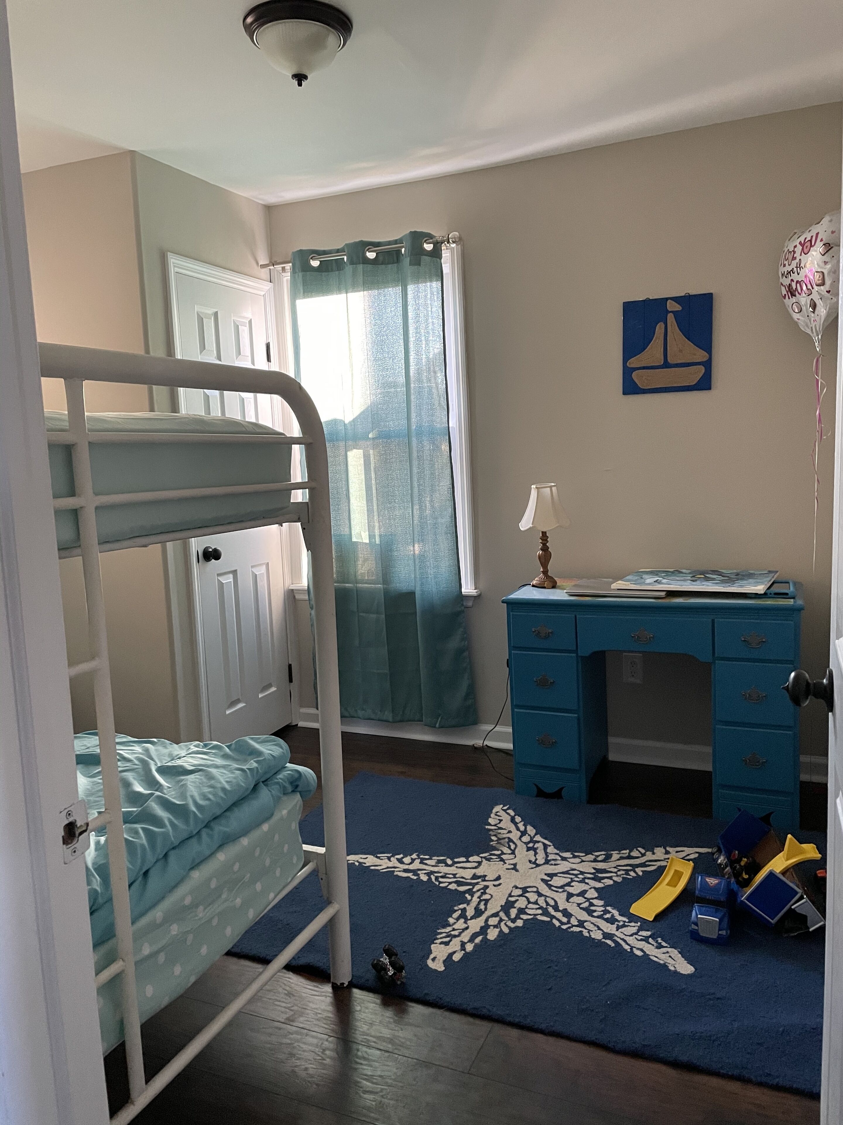 LBI condo 1st floor 3 beds\/1 bath walk to beach, Long Beach, NJ