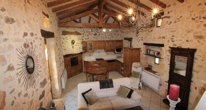 Gite le Mounard 2 Biron - 4 Personnes Piscine Privée Chauffée