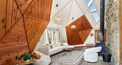 The Dome Home - 1/2 mi to Beaver Lake - Geodesic