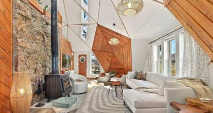 The Dome Home - 1/2 mi to Beaver Lake - Geodesic