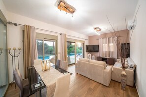 Living area - Luxury Villa Majore (Kefalonia)