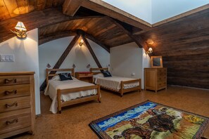 5 Schlafzimmer, Bügeleisen/Bügelbrett, Reisekinderbett, kostenloses WLAN
