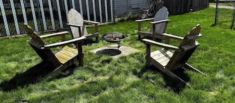 Cozy 3-Bdrm2-Bath Home, Sleeps6