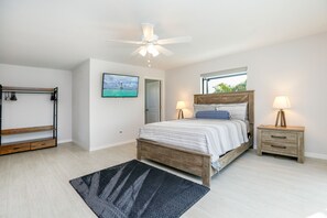 5 bedrooms, iron/ironing board, travel crib, free WiFi