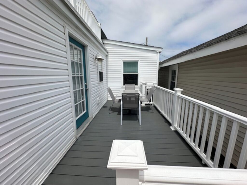 Classic Manasquan Beach Bungalow half block to beach