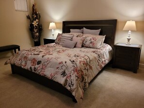 3 bedrooms, desk, free WiFi, bed sheets