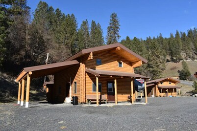 Modern log cabin with a cozy cabin feel along the Clearwater River.