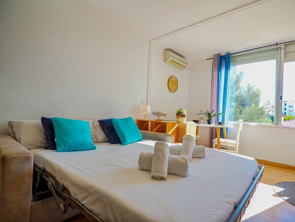 Bügeleisen/Bügelbrett, kostenloses WLAN, Bettwäsche