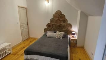 1 habitación y ropa de cama