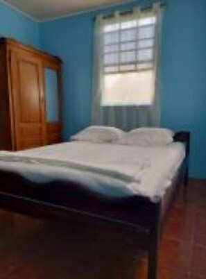 2 bedrooms, WiFi - Home Away Inn (Roseau)