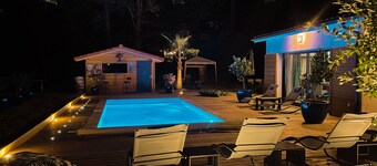 Magnificent villa with swimming pool