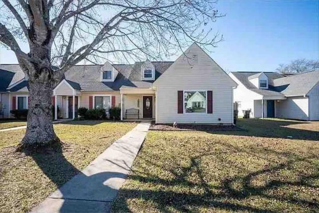 Coolest Pet Friendly Townhouse In Warner Robins