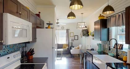 Bluebird Cottage A: Across from Lake Monticello, Near Charlottesville, 1 Dog Ok