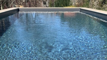 Piscine extérieure, piscine chauffée