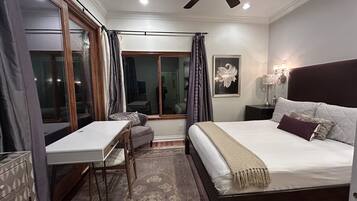 5 bedrooms, desk, iron/ironing board, travel cot